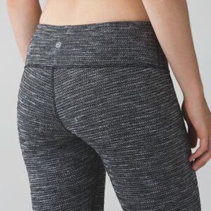LULULEMON- EUC Wunder Under Coco Pique Luon Size 4